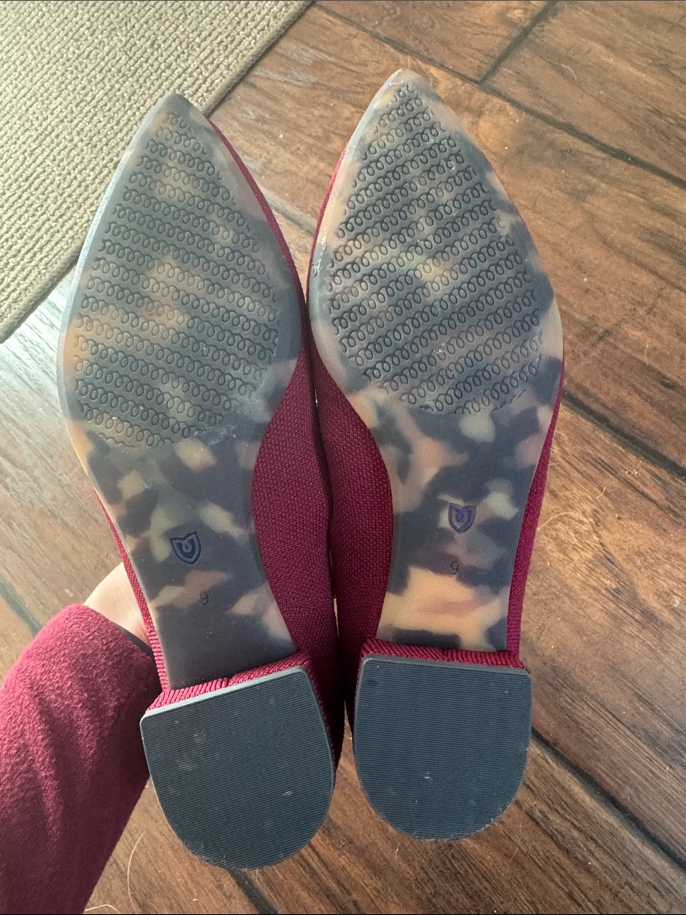 Rothy’s Point in Burgundy Size 9 - Picture 2 of 4